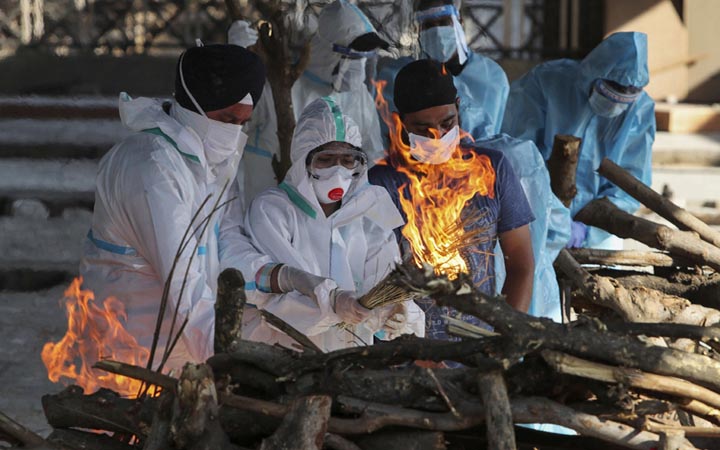 ভারতে নিম্নমুখী কোভিড গ্রাফ, তবে চিন্তা বাড়াচ্ছে মৃতের সংখ্যা